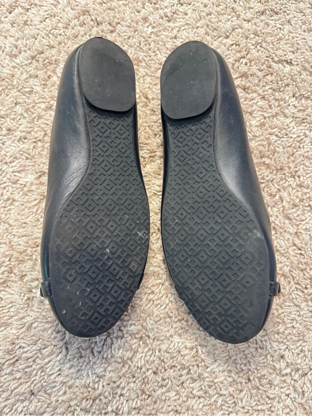Tory Burch Black Leather Ballet Flats with Logo Medallion Size 7
